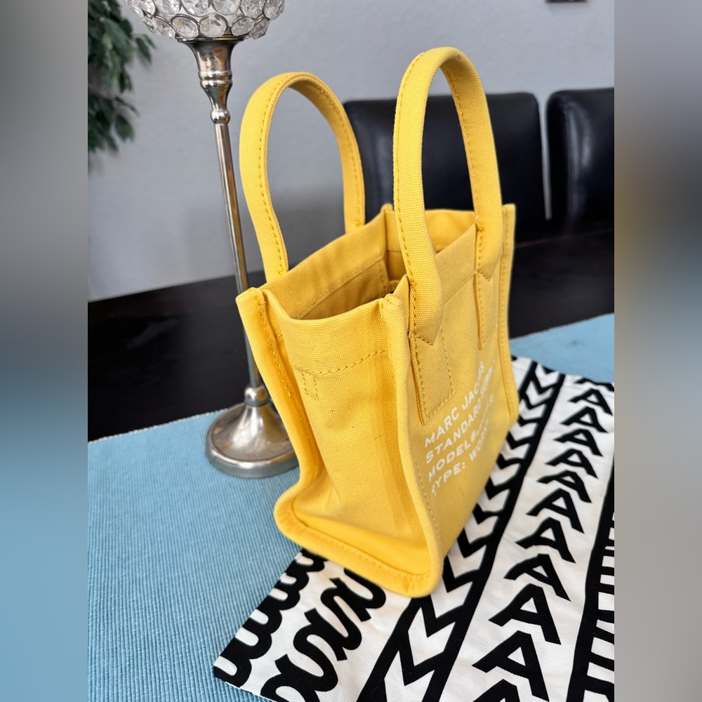 Marc Jacobs Small Canvas Standard Supply Tote in yellow. - Picture 2 of 7